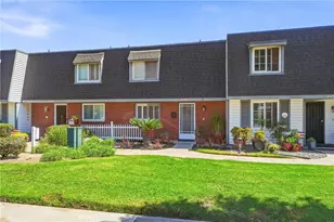 20244 Magnolia St, Huntington Beach, CA 92646 - Photo 1