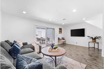 20244 Magnolia Street, Huntington Beach, CA 92646 - Photo 8