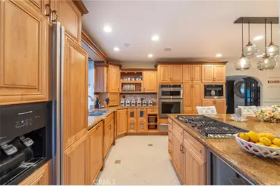 1861 W Chalet, Anaheim, CA 92804 - Photo 8