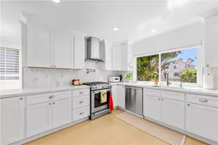 19401 Merion Cir, Huntington Beach, CA 92648 - Photo 12