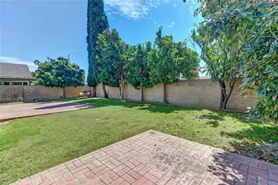 8884 Thames River, Fountain Valley, CA 92708 - Photo 32
