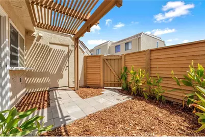 15 Brookfield, Irvine, CA 92604 - Photo 20