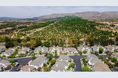 98 Winslow, Irvine, CA 92620 - Photo 40