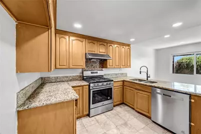 4828 W 5th #E, Santa Ana, CA 92703 - Photo 22
