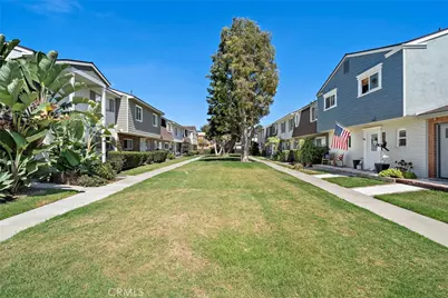 8215 Deerfield Drive, Huntington Beach, CA 92646 - Photo 28