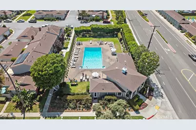 8215 Deerfield Drive, Huntington Beach, CA 92646 - Photo 40