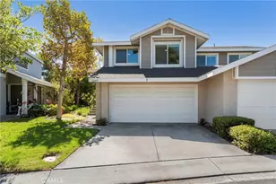 22262 Summit Hill, Lake Forest, CA 92630 - Photo 2