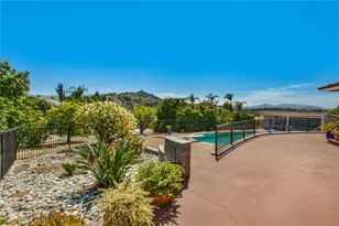 1463 S Citrus Ave, Escondido, CA 92027 - Photo 34