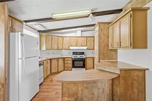 200 W San Bernardino Ave, Rialto, CA 92376 - Photo 14