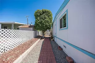 200 W San Bernardino Ave, Rialto, CA 92376 - Photo 40