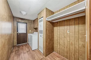 200 W San Bernardino Ave, Rialto, CA 92376 - Photo 32