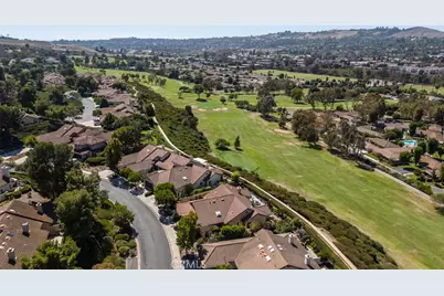 27515 Via Sequoia, San Juan Capistrano, CA 92675 - Photo 14