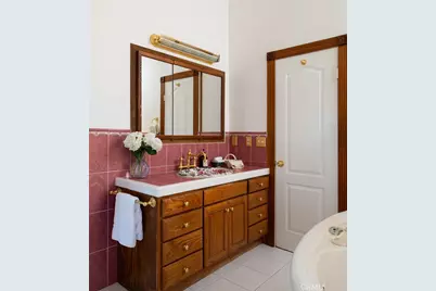1444 W Bay, Newport Beach, CA 92661 - Photo 26