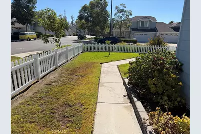 1 Amberleaf, Irvine, CA 92614 - Photo 4