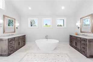 817 Main St, Huntington Beach, CA 92648 - Photo 58