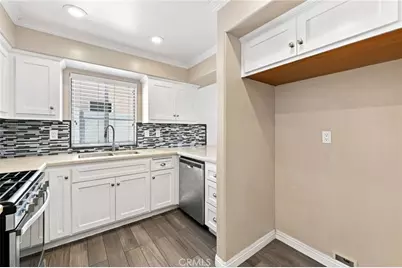1209 Huntington Street, Huntington Beach, CA 92648 - Photo 10
