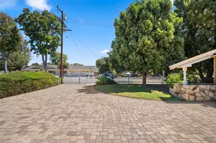 2009 S Eileen Dr, Anaheim, CA 92802 - Photo 14