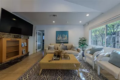 380 Thalia, Laguna Beach, CA 92651 - Photo 8
