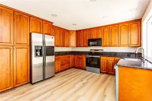 22862 Caminito Manresa, Laguna Hills, CA 92653 - Photo 2