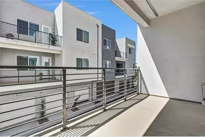 143 Baluster, Irvine, CA 92618 - Photo 12