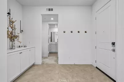 143 Baluster, Irvine, CA 92618 - Photo 2