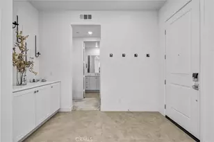 143 Baluster, Irvine, CA 92618 - Photo 2