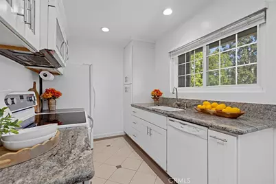 254 Streamwood, Irvine, CA 92620 - Photo 18