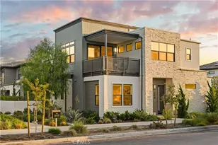 124 Chant, Irvine, CA 92618 - Photo 2
