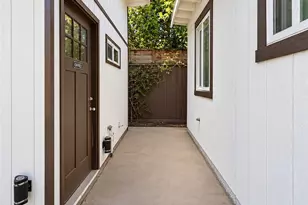 11751 Hortense, Valley Village, CA 91607 - Photo 28