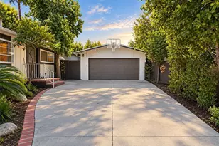 11751 Hortense, Valley Village, CA 91607 - Photo 32