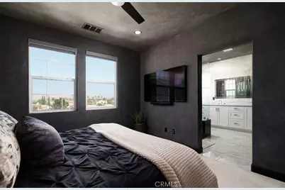 1090 N Anaheim Blvd #2, Anaheim, CA 92801 - Photo 16