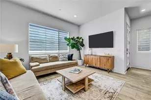 327 Novel, Irvine, CA 92618 - Photo 6