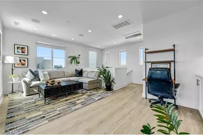 327 Novel, Irvine, CA 92618 - Photo 40