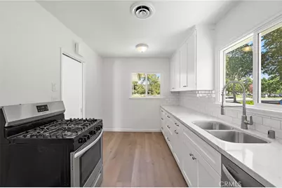 2929 N Studebaker, Long Beach, CA 90815 - Photo 24
