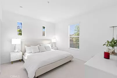 17 Baccus, Ladera Ranch, CA 92694 - Photo 12