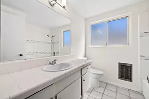 19742 Potomac Ln, Huntington Beach, CA 92646 - Photo 22