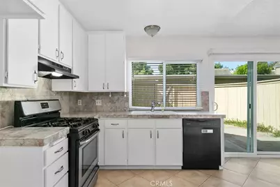 11 Rosemary #20, Irvine, CA 92604 - Photo 14