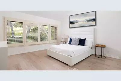 2 Canyon Island, Newport Beach, CA 92660 - Photo 12