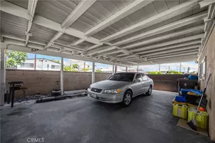 12205 S Halldale, Los Angeles, CA 90047 - Photo 34