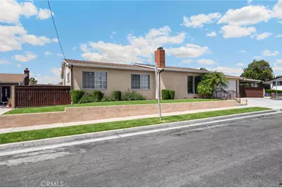 12205 S Halldale, Los Angeles, CA 90047 - Photo 2