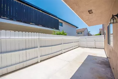 7282 La Mancha Cir, Huntington Beach, CA 92647 - Photo 22