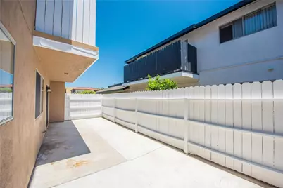 7282 La Mancha Cir, Huntington Beach, CA 92647 - Photo 24