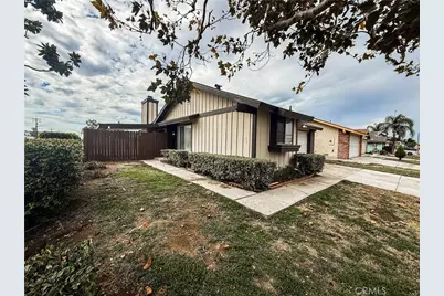 15797 Paine, Fontana, CA 92336 - Photo 2