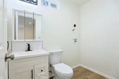 122 N Bewley Street, Santa Ana, CA 92703 - Photo 40
