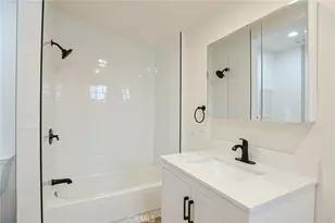 122 N Bewley St, Santa Ana, CA 92703 - Photo 28