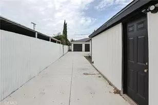 122 N Bewley St, Santa Ana, CA 92703 - Photo 46