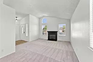 37620 Robin Ln, Palmdale, CA 93550 - Photo 6
