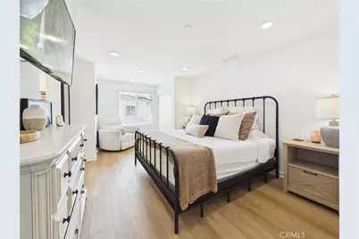 17952 Seaglass Drive, Huntington Beach, CA 92647 - Photo 20