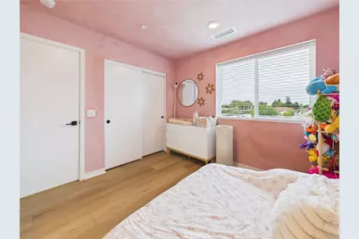17952 Seaglass Drive, Huntington Beach, CA 92647 - Photo 32