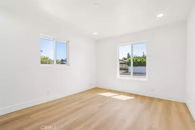 10007 Debra Ave, Granada Hills, CA 91343 - Photo 18